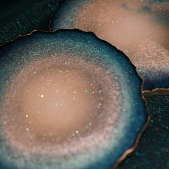 Resin coasters Handmade - set of 2 - Picture 2 of 3